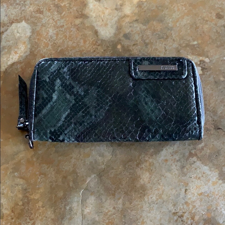 Kenneth Cole Reaction